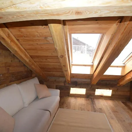 Essence Du Bois Champlas